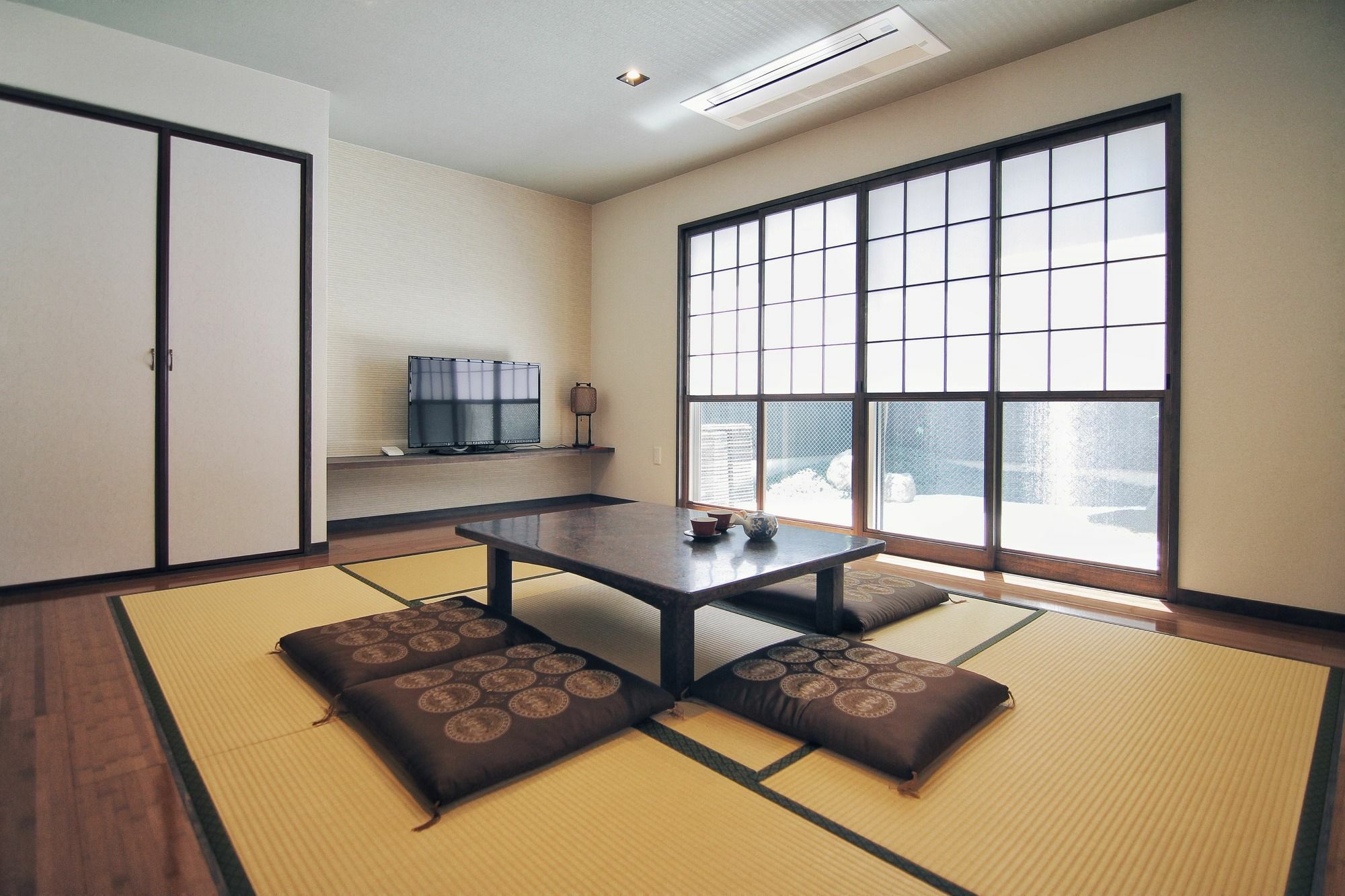 Em S280 Holiday home *