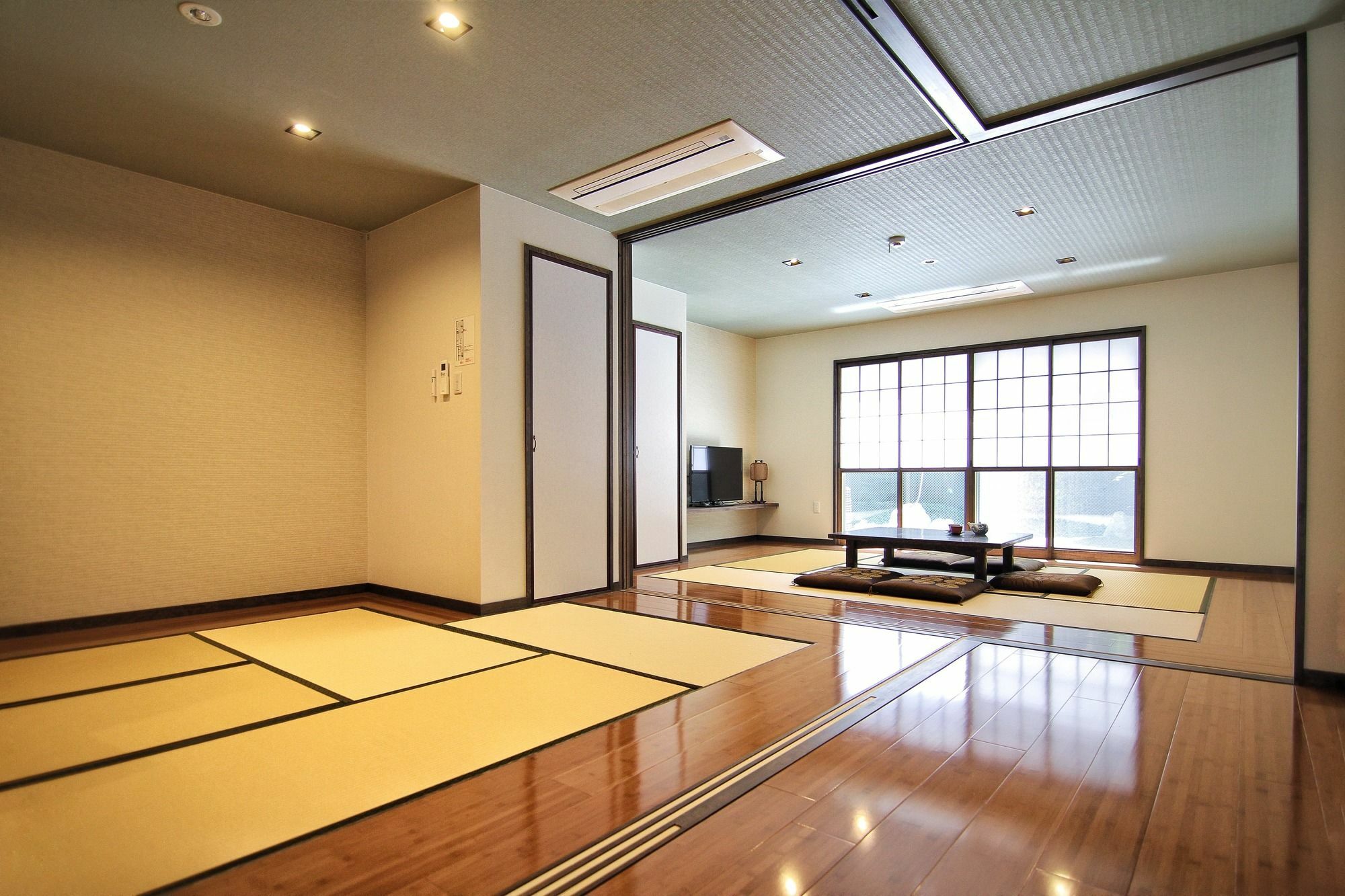 Em S280 Holiday home *